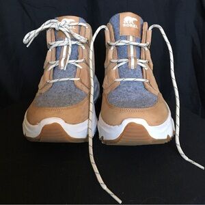 Sorel Tan & Gray Lace-Up Outdoor Weather Proof Sneakers/Ankle Boots